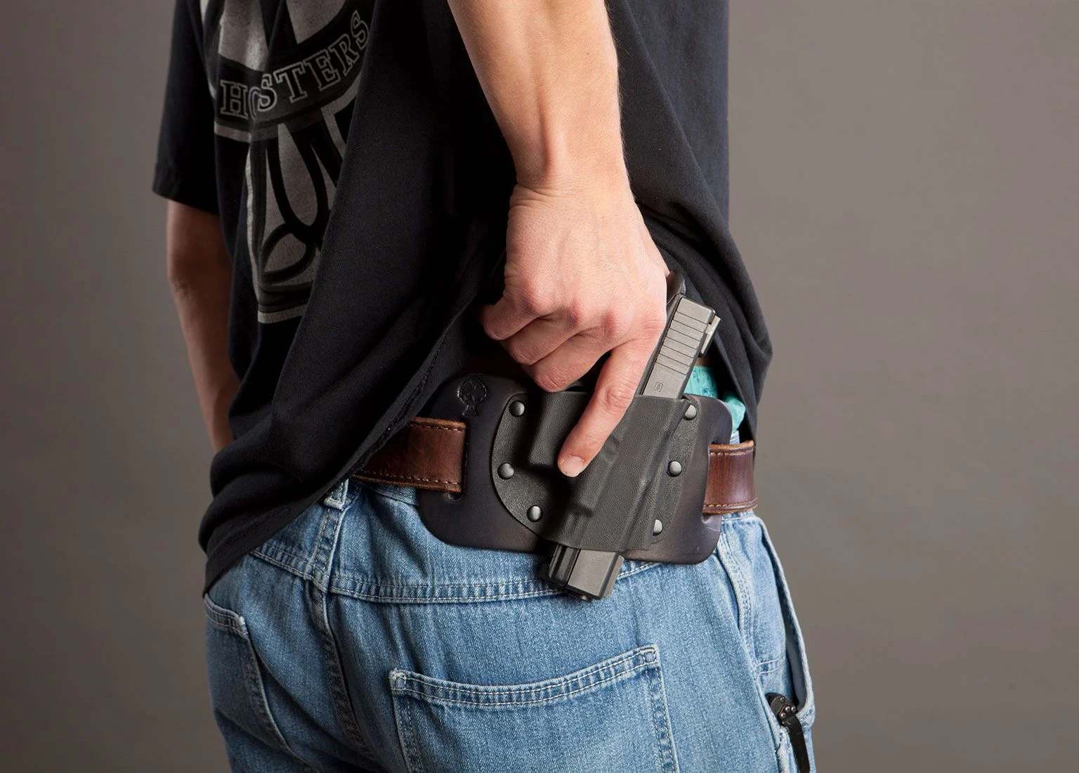Drawing from concealment holster